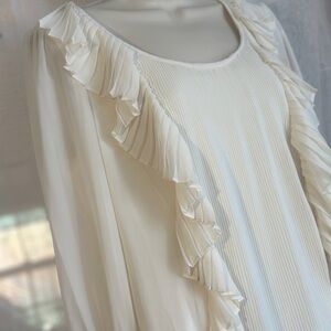 Chetta B Ruffle Pleated Sheer Blouse Top White Cream Size 8 Like New
